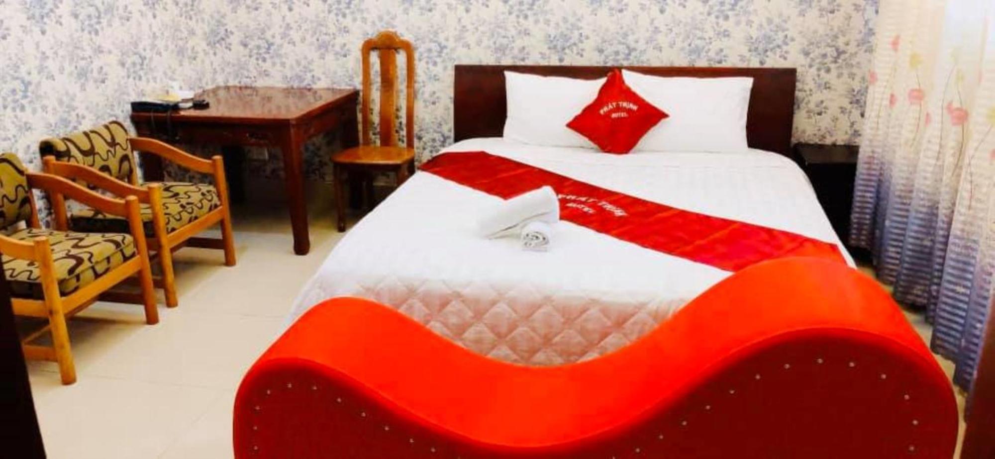 Phat Thinh Hotel Hô Chi Minh-Ville Extérieur photo